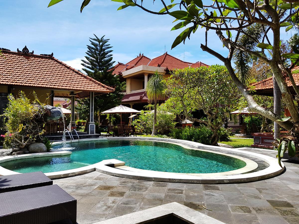 Hotel D'Kubu Legian Exterior foto